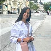 Trainer esperta e appassionata di lingue – italiano, inglese e italiano per stranieri….